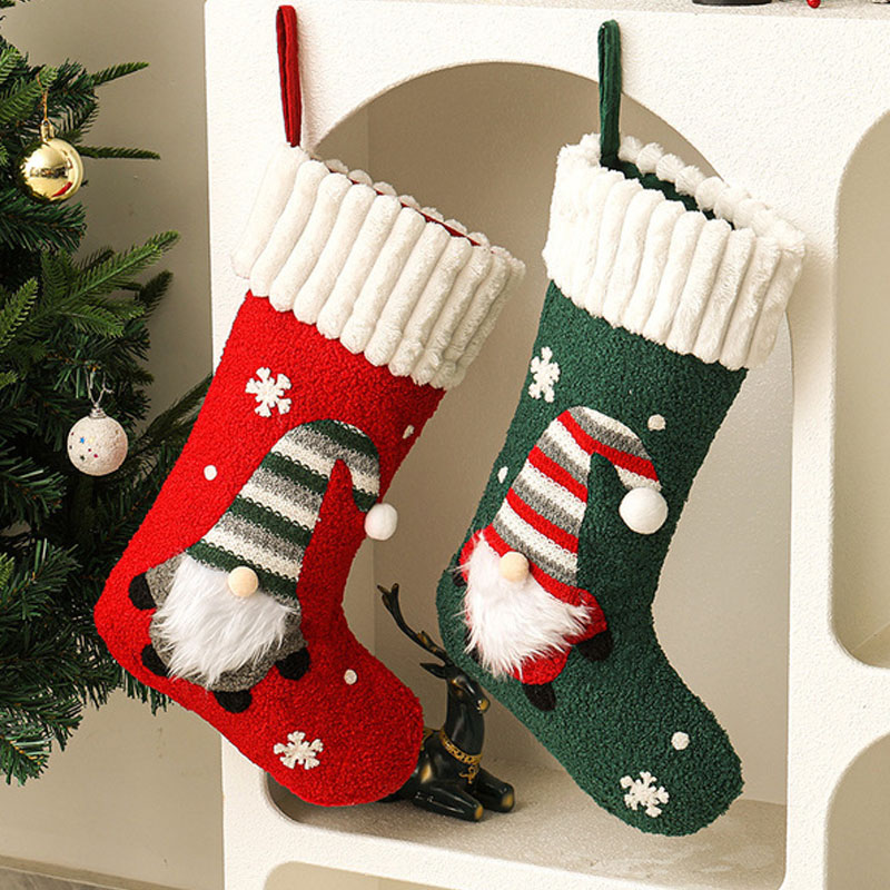 新しいオフトのふわふわクリスマスストッキングオーナメント、ク - Christmas Stocking Hanging のレビューと価格